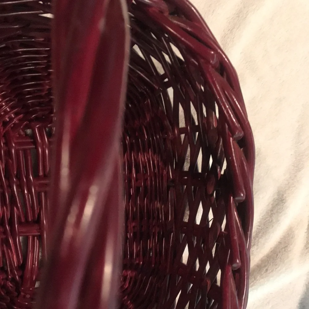 Basket Burgundy with Handle